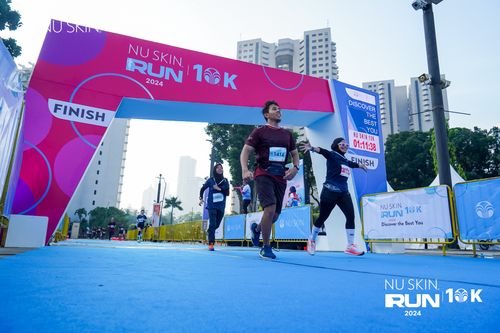 Race photo from Nu Skin Run 10K