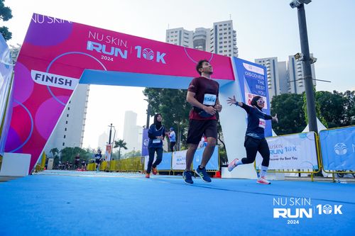 Race photo from Nu Skin Run 10K
