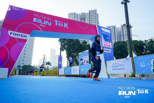 Race photo from Nu Skin Run 10K
