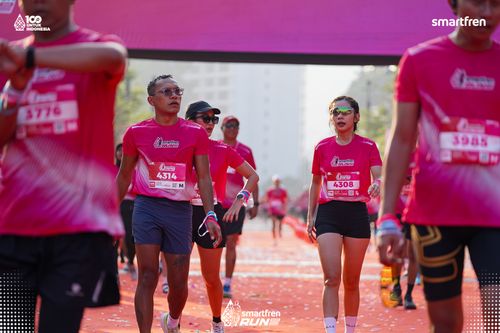Race photo from Smartfren Run 2025 