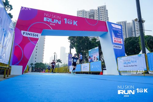 Race photo from Nu Skin Run 10K