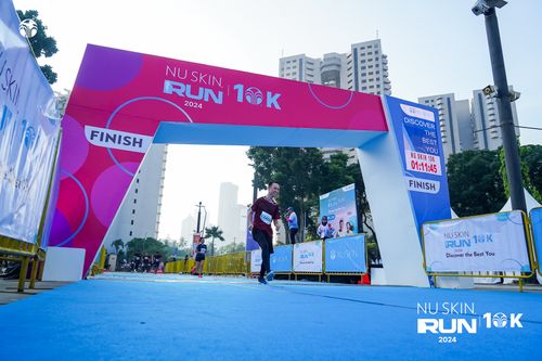 Race photo from Nu Skin Run 10K