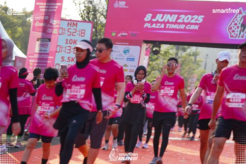 Race photo from Smartfren Run 2025 