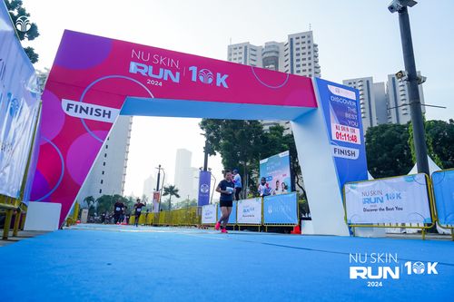 Race photo from Nu Skin Run 10K