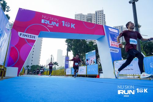 Race photo from Nu Skin Run 10K
