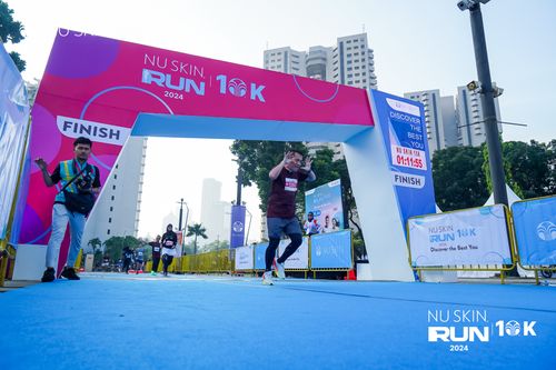 Race photo from Nu Skin Run 10K