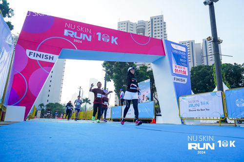 Race photo from Nu Skin Run 10K