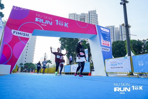 Race photo from Nu Skin Run 10K