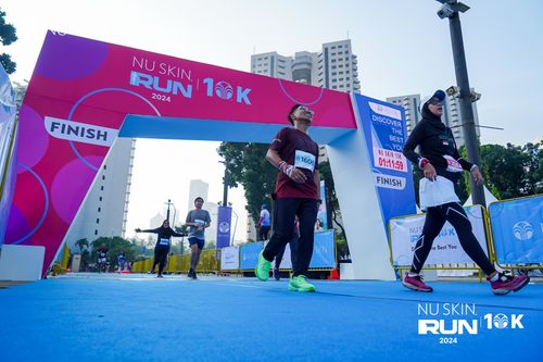 Race photo from Nu Skin Run 10K