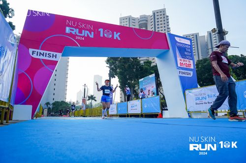 Race photo from Nu Skin Run 10K