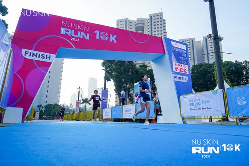 Race photo from Nu Skin Run 10K