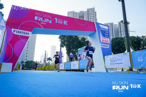 Race photo from Nu Skin Run 10K