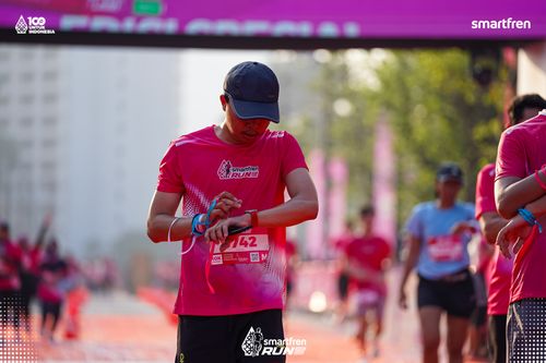 Race photo from Smartfren Run 2025 