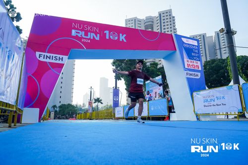 Race photo from Nu Skin Run 10K