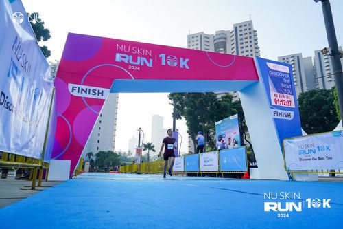 Race photo from Nu Skin Run 10K