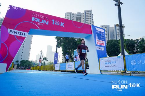 Race photo from Nu Skin Run 10K