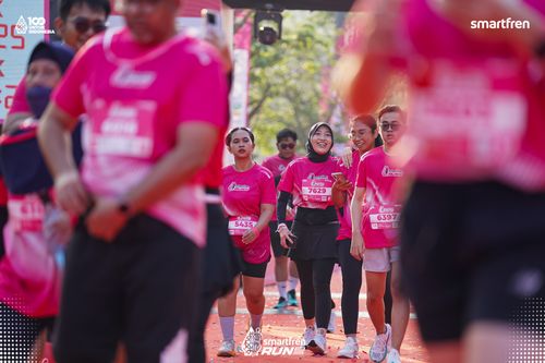 Race photo from Smartfren Run 2025 