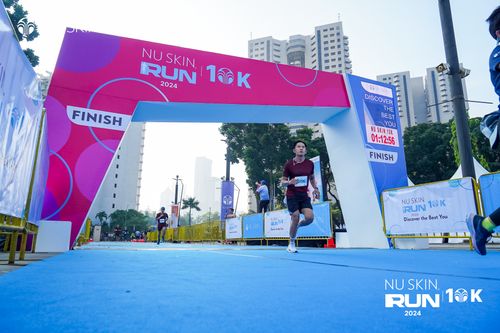 Race photo from Nu Skin Run 10K