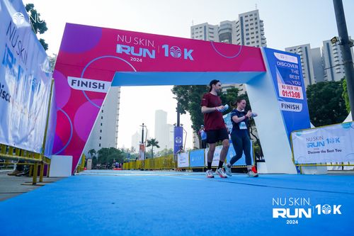 Race photo from Nu Skin Run 10K