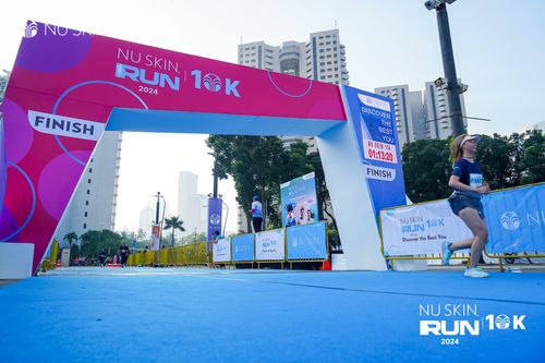Race photo from Nu Skin Run 10K
