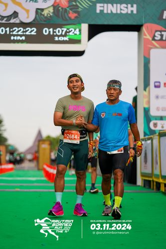 Race photo from Arutmin Borneo Run 2024
