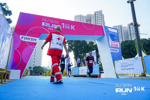 Race photo from Nu Skin Run 10K