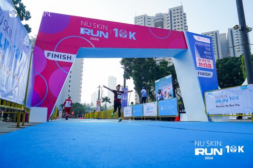 Race photo from Nu Skin Run 10K