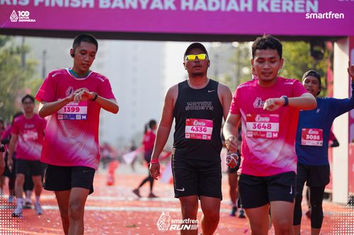 Race photo from Smartfren Run 2025 