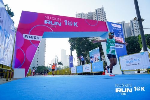 Race photo from Nu Skin Run 10K