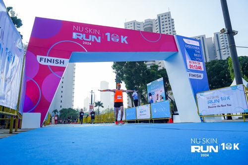 Race photo from Nu Skin Run 10K