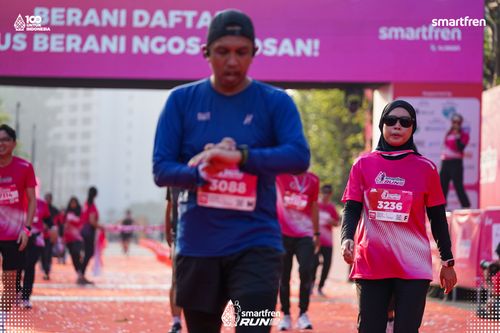 Race photo from Smartfren Run 2025 