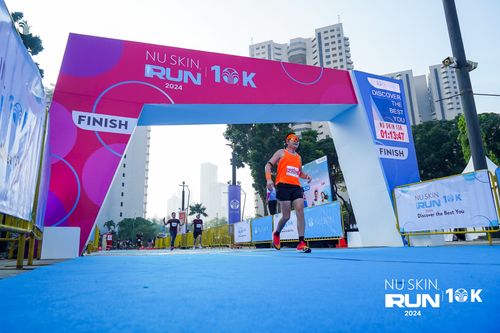 Race photo from Nu Skin Run 10K