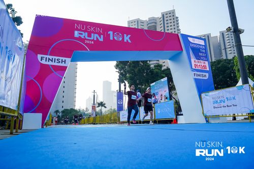 Race photo from Nu Skin Run 10K