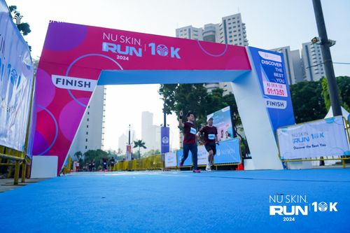 Race photo from Nu Skin Run 10K