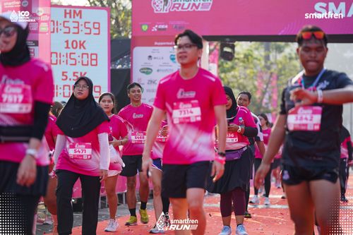 Race photo from Smartfren Run 2025 