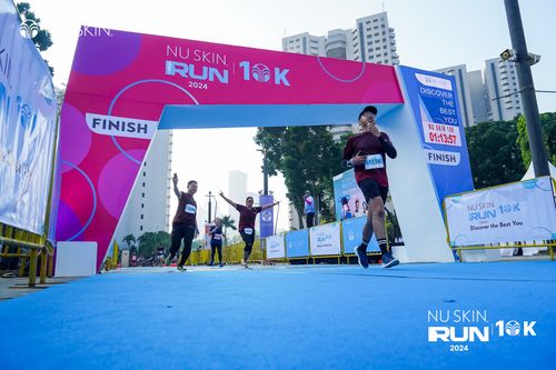 Race photo from Nu Skin Run 10K