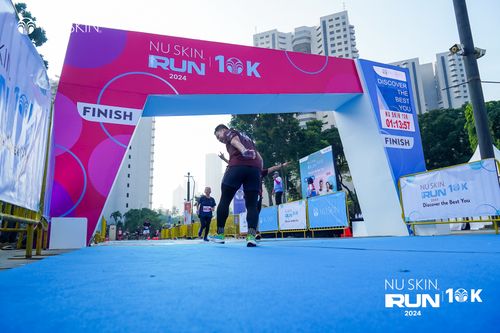 Race photo from Nu Skin Run 10K