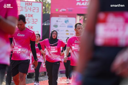 Race photo from Smartfren Run 2025 