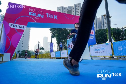 Race photo from Nu Skin Run 10K