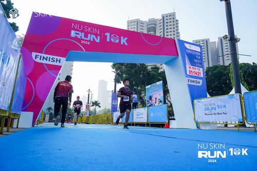 Race photo from Nu Skin Run 10K
