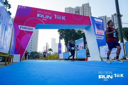 Race photo from Nu Skin Run 10K
