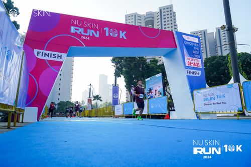 Race photo from Nu Skin Run 10K