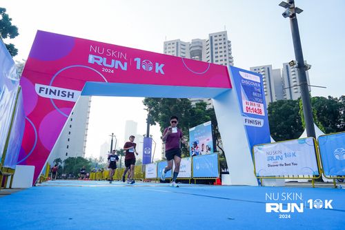 Race photo from Nu Skin Run 10K