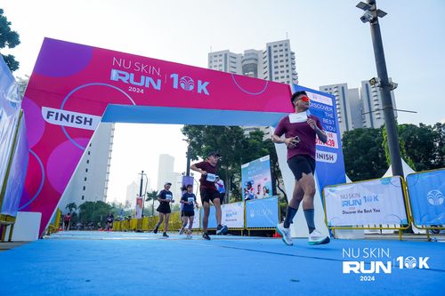 Race photo from Nu Skin Run 10K