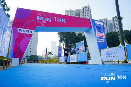 Race photo from Nu Skin Run 10K