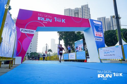 Race photo from Nu Skin Run 10K