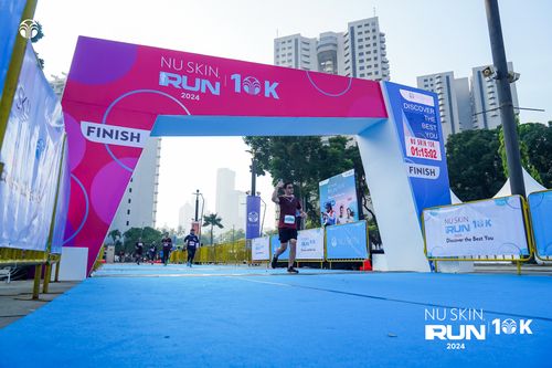 Race photo from Nu Skin Run 10K