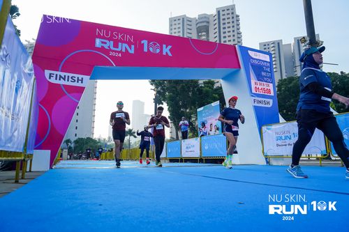 Race photo from Nu Skin Run 10K