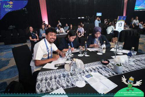 Race photo from Telin Batic 2024 Photo Search