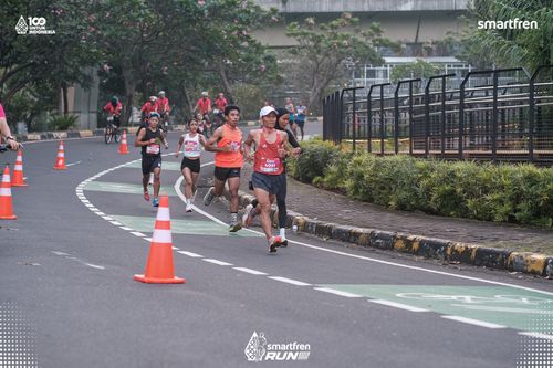 Race photo from Smartfren Run 2025 